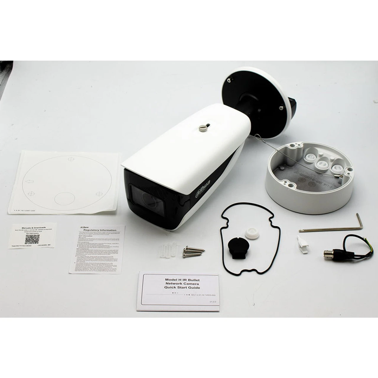 Dahua DH-IPC-HFW7442HN-ZFR 4MP IR EPoE Bullet IP Security Camera With Analytics+ And Vari-focal Lens - Image 2